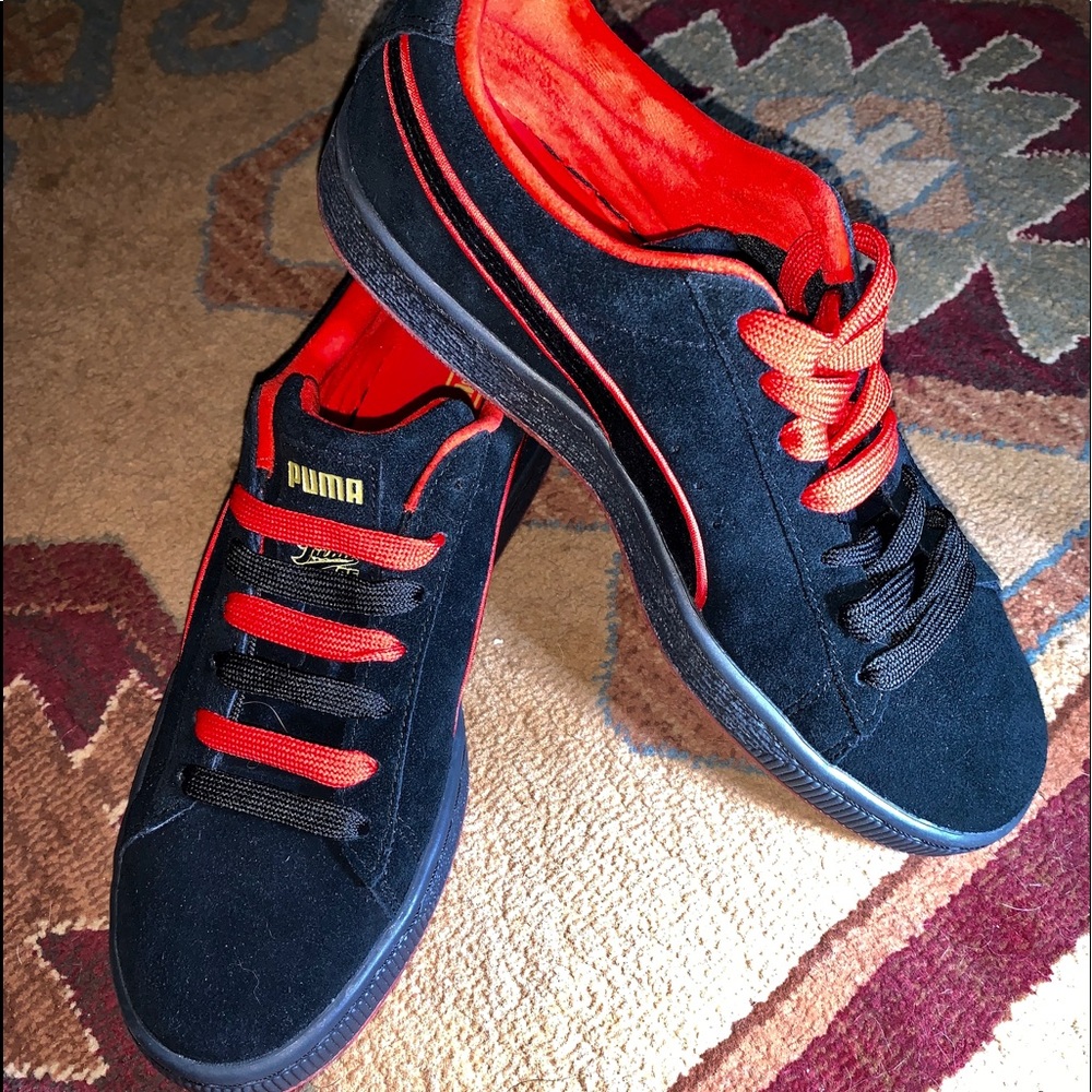 NWOT Puma sneakers red & black